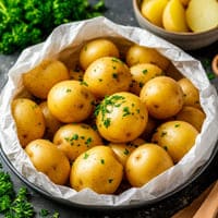 картошечка в пакете с зеленью готовим